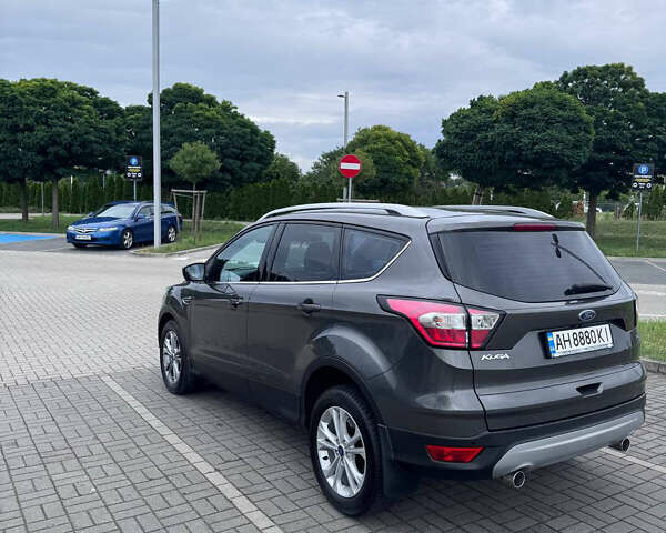 Серый Форд Куга, объемом двигателя 1.5 л и пробегом 134 тыс. км за 17000 $, фото 4 на Automoto.ua