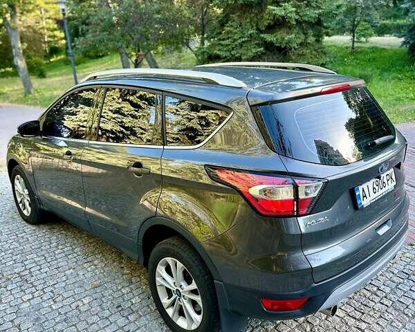 Серый Форд Куга, объемом двигателя 2 л и пробегом 138 тыс. км за 16700 $, фото 7 на Automoto.ua