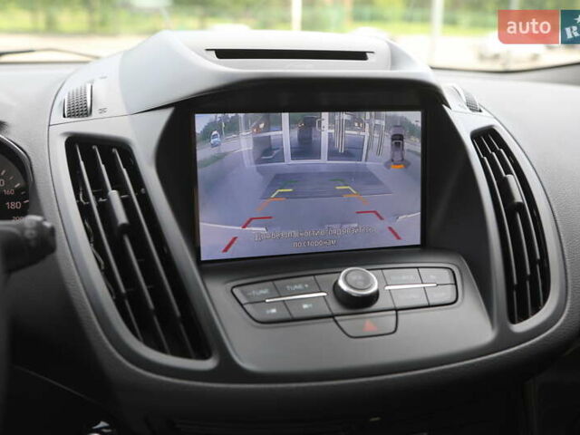 Серый Форд Куга, объемом двигателя 1.5 л и пробегом 166 тыс. км за 16500 $, фото 12 на Automoto.ua