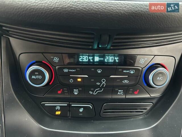 Серый Форд Куга, объемом двигателя 2 л и пробегом 226 тыс. км за 17500 $, фото 35 на Automoto.ua