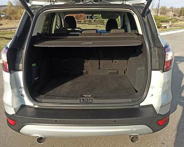 Серый Форд Куга, объемом двигателя 2 л и пробегом 164 тыс. км за 15500 $, фото 37 на Automoto.ua