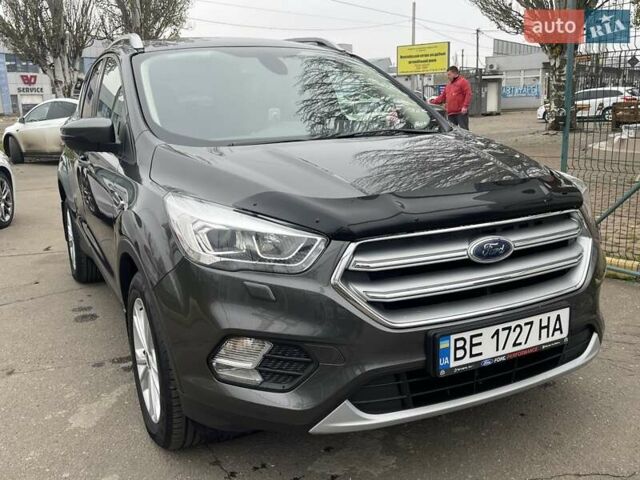 Серый Форд Куга, объемом двигателя 1.5 л и пробегом 88 тыс. км за 17900 $, фото 2 на Automoto.ua