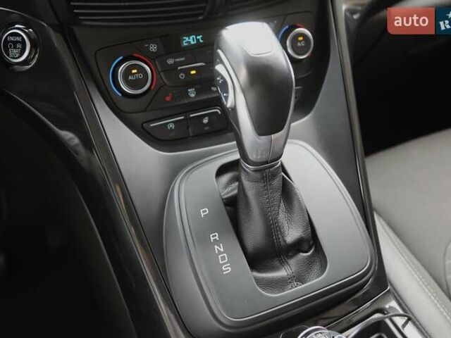 Серый Форд Куга, объемом двигателя 1.5 л и пробегом 166 тыс. км за 16500 $, фото 14 на Automoto.ua