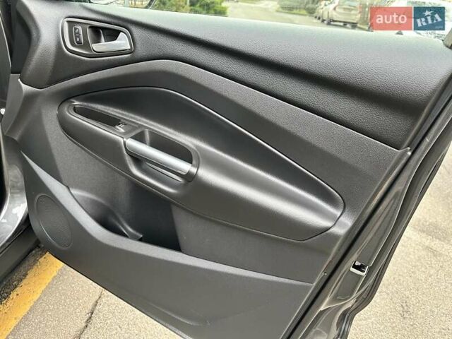 Серый Форд Куга, объемом двигателя 2 л и пробегом 226 тыс. км за 17500 $, фото 41 на Automoto.ua