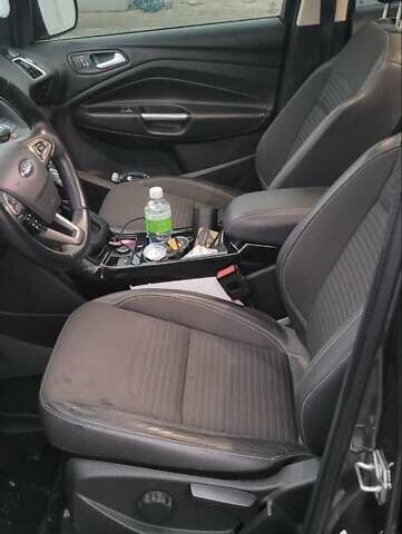 Серый Форд Куга, объемом двигателя 1.5 л и пробегом 101 тыс. км за 18200 $, фото 9 на Automoto.ua