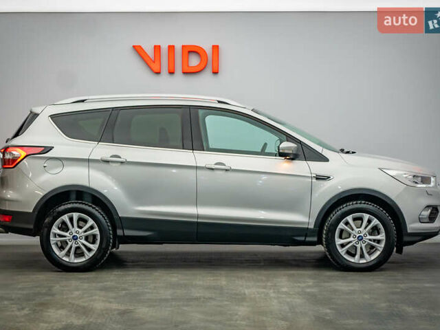 Серый Форд Куга, объемом двигателя 2 л и пробегом 128 тыс. км за 17705 $, фото 3 на Automoto.ua