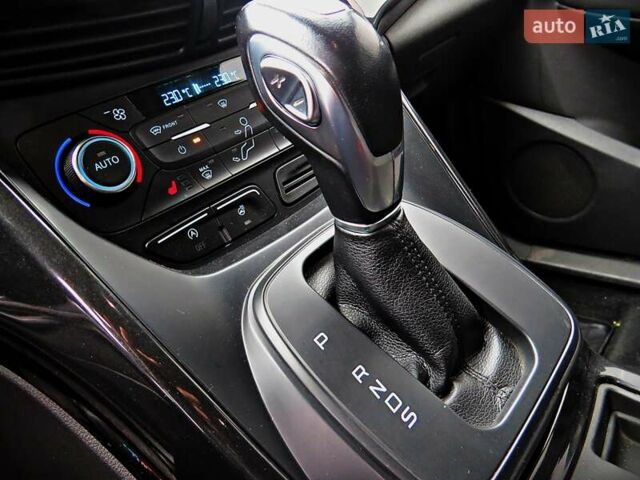 Серый Форд Куга, объемом двигателя 2 л и пробегом 180 тыс. км за 17700 $, фото 10 на Automoto.ua