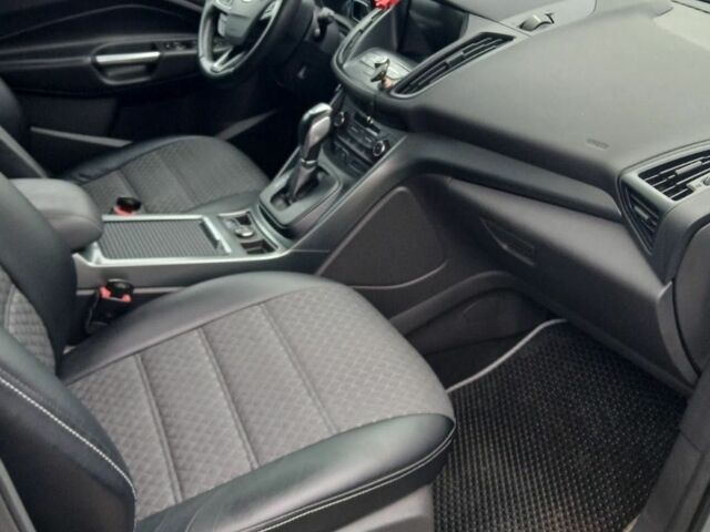 Серый Форд Куга, объемом двигателя 1.5 л и пробегом 171 тыс. км за 14800 $, фото 6 на Automoto.ua