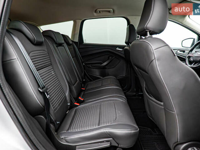 Серый Форд Куга, объемом двигателя 2 л и пробегом 128 тыс. км за 17705 $, фото 19 на Automoto.ua