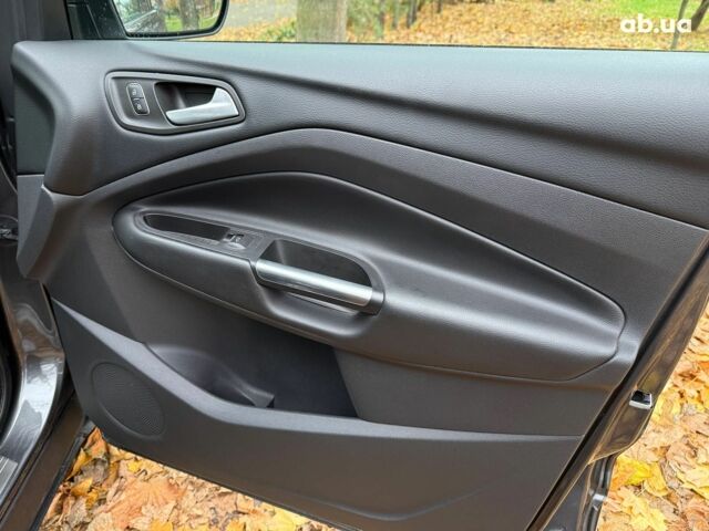 Серый Форд Куга, объемом двигателя 1.5 л и пробегом 36 тыс. км за 19990 $, фото 21 на Automoto.ua