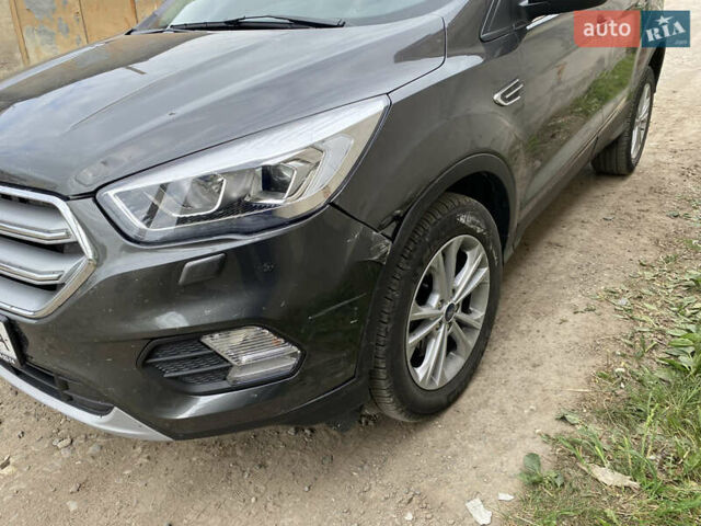 Форд Куга 2019 в Ивано-Франковске на Automoto.ua Серый Форд Куга, объемом двигателя 2 л и пробегом 72 тыс. км за 19800 $, фото 11 на Automoto.ua