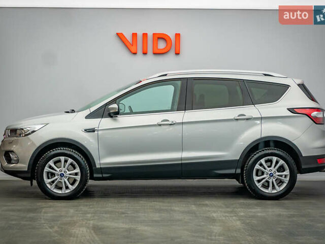 Серый Форд Куга, объемом двигателя 2 л и пробегом 128 тыс. км за 17705 $, фото 2 на Automoto.ua