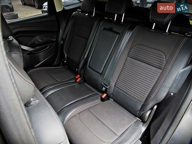 Серый Форд Куга, объемом двигателя 2 л и пробегом 180 тыс. км за 17700 $, фото 13 на Automoto.ua