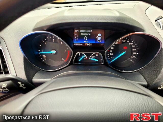 Серый Форд Куга, объемом двигателя 1.5 л и пробегом 30 тыс. км за 21500 $, фото 2 на Automoto.ua