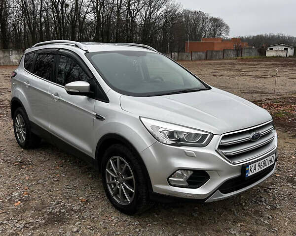 Сірий Форд Куга, об'ємом двигуна 1.5 л та пробігом 171 тис. км за 14999 $, фото 2 на Automoto.ua