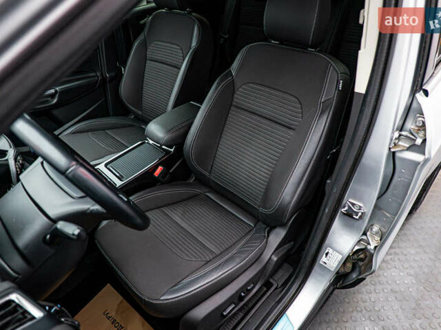 Серый Форд Куга, объемом двигателя 2 л и пробегом 128 тыс. км за 17705 $, фото 8 на Automoto.ua