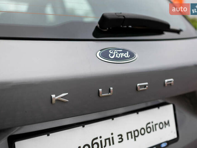 Сірий Форд Куга, об'ємом двигуна 2 л та пробігом 78 тис. км за 23990 $, фото 17 на Automoto.ua