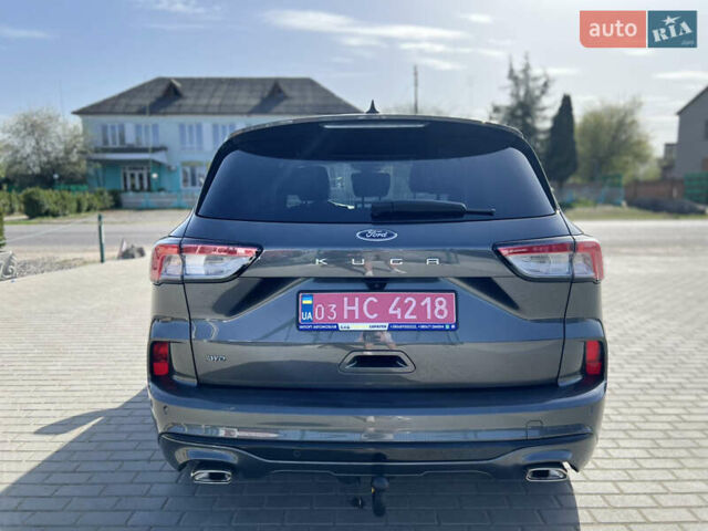 Сірий Форд Куга, об'ємом двигуна 2 л та пробігом 232 тис. км за 23487 $, фото 7 на Automoto.ua