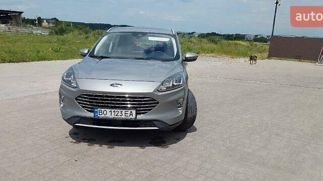 Сірий Форд Куга, об'ємом двигуна 1.5 л та пробігом 76 тис. км за 22000 $, фото 5 на Automoto.ua