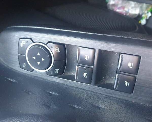 Сірий Форд Куга, об'ємом двигуна 2 л та пробігом 125 тис. км за 20400 $, фото 12 на Automoto.ua