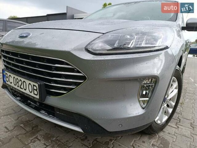 Серый Форд Куга, объемом двигателя 1.5 л и пробегом 54 тыс. км за 22500 $, фото 2 на Automoto.ua
