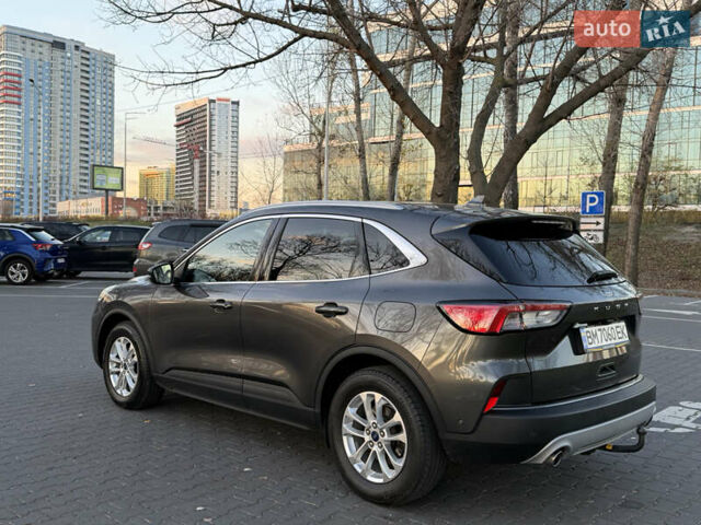 Серый Форд Куга, объемом двигателя 1.5 л и пробегом 142 тыс. км за 20500 $, фото 5 на Automoto.ua