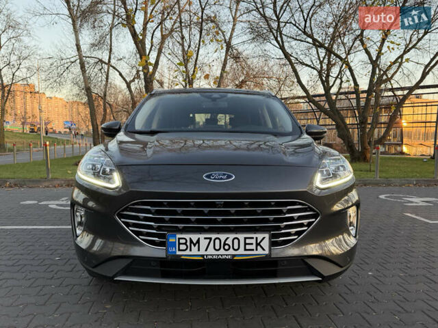 Серый Форд Куга, объемом двигателя 1.5 л и пробегом 142 тыс. км за 20500 $, фото 1 на Automoto.ua