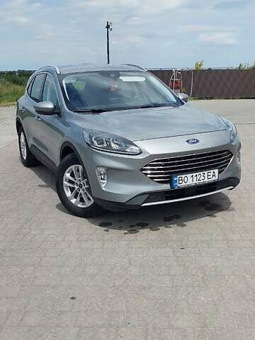 Сірий Форд Куга, об'ємом двигуна 1.5 л та пробігом 76 тис. км за 22000 $, фото 4 на Automoto.ua