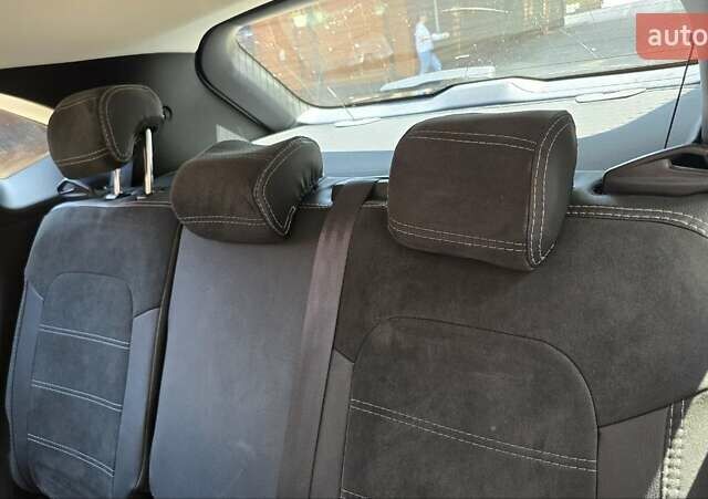 Сірий Форд Куга, об'ємом двигуна 1.5 л та пробігом 76 тис. км за 22000 $, фото 12 на Automoto.ua