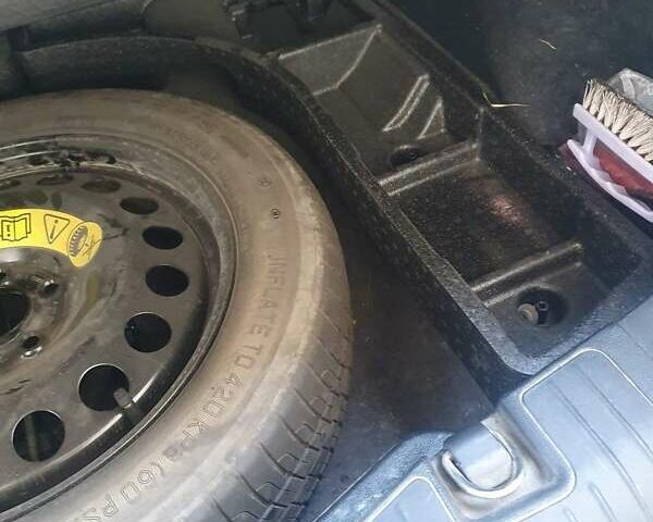 Сірий Форд Куга, об'ємом двигуна 2 л та пробігом 125 тис. км за 20400 $, фото 17 на Automoto.ua