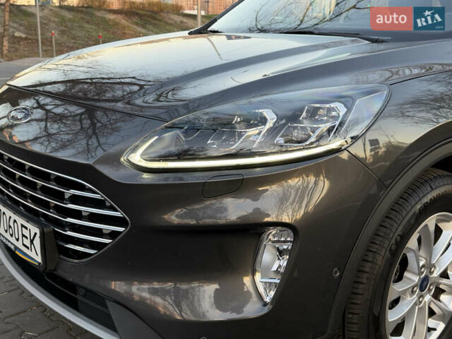 Серый Форд Куга, объемом двигателя 1.5 л и пробегом 142 тыс. км за 20500 $, фото 25 на Automoto.ua