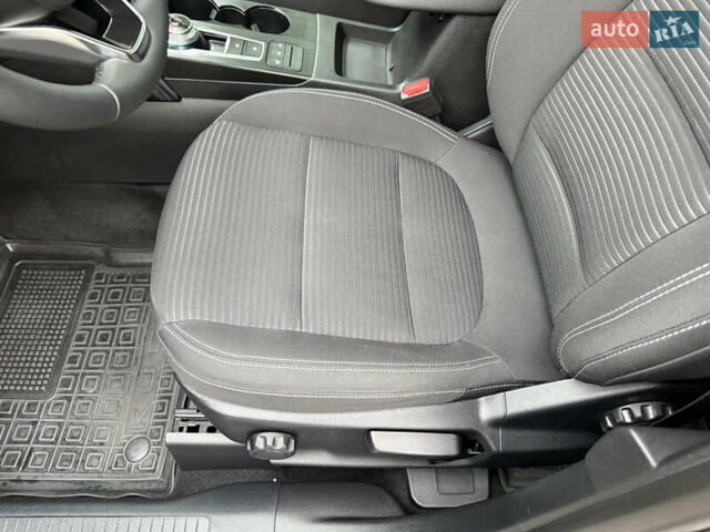 Серый Форд Куга, объемом двигателя 1.5 л и пробегом 68 тыс. км за 22500 $, фото 10 на Automoto.ua
