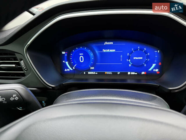 Серый Форд Куга, объемом двигателя 1.5 л и пробегом 68 тыс. км за 22500 $, фото 22 на Automoto.ua
