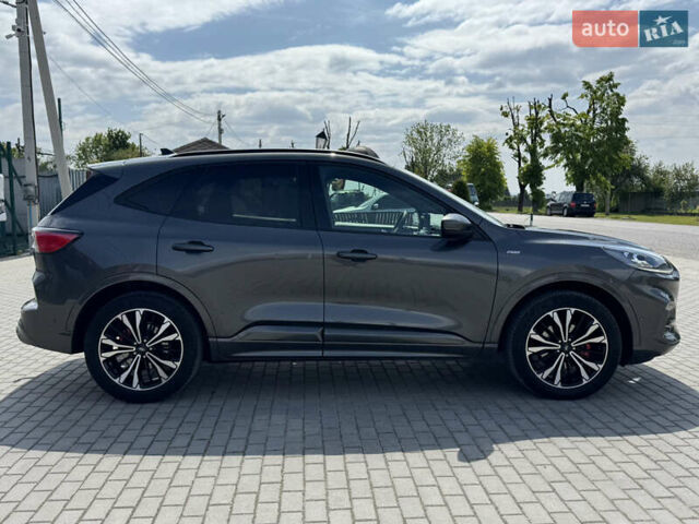 Форд Куга 2021 у Червонограде на Automoto.ua Сірий Форд Куга, об'ємом двигуна 2 л та пробігом 232 тис. км за 22470 $, фото 7 на Automoto.ua
