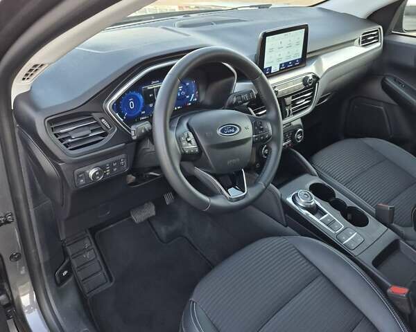 Сірий Форд Куга, об'ємом двигуна 2.49 л та пробігом 27 тис. км за 27200 $, фото 23 на Automoto.ua