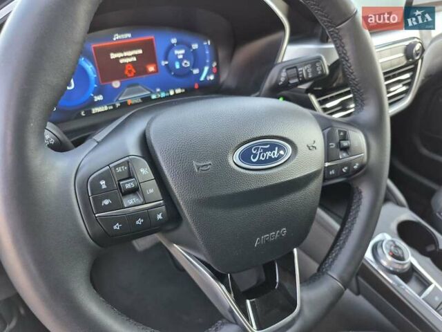 Сірий Форд Куга, об'ємом двигуна 2.49 л та пробігом 27 тис. км за 27200 $, фото 18 на Automoto.ua