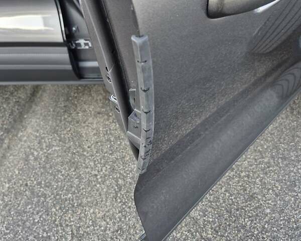 Сірий Форд Куга, об'ємом двигуна 2.49 л та пробігом 27 тис. км за 27200 $, фото 26 на Automoto.ua