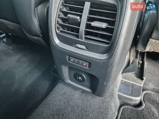 Сірий Форд Куга, об'ємом двигуна 2.49 л та пробігом 27 тис. км за 27200 $, фото 28 на Automoto.ua