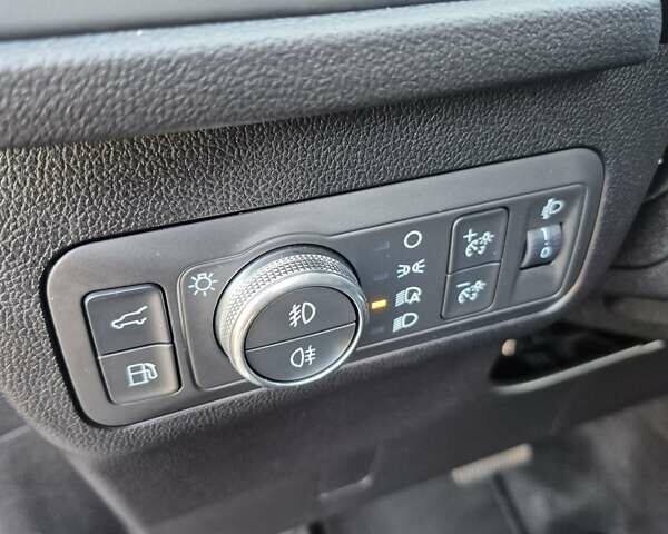 Сірий Форд Куга, об'ємом двигуна 2.49 л та пробігом 27 тис. км за 27200 $, фото 22 на Automoto.ua