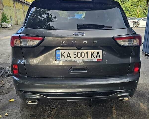 Серый Форд Куга, объемом двигателя 1.5 л и пробегом 40 тыс. км за 16500 $, фото 5 на Automoto.ua