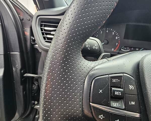 Серый Форд Куга, объемом двигателя 1.5 л и пробегом 43 тыс. км за 15700 $, фото 22 на Automoto.ua