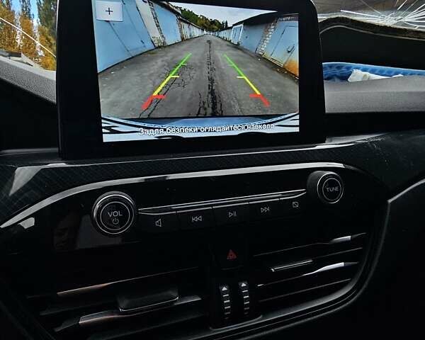 Серый Форд Куга, объемом двигателя 1.5 л и пробегом 43 тыс. км за 15700 $, фото 24 на Automoto.ua