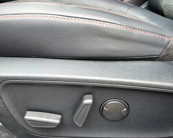 Серый Форд Куга, объемом двигателя 1.5 л и пробегом 43 тыс. км за 15700 $, фото 15 на Automoto.ua