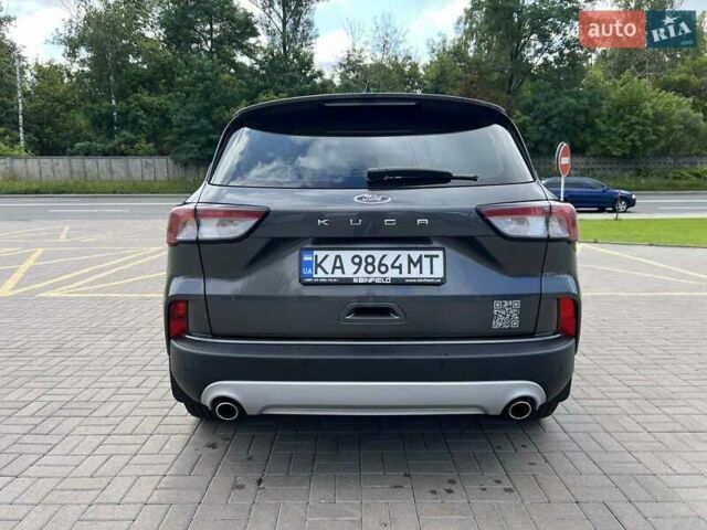 Серый Форд Куга, объемом двигателя 2 л и пробегом 23 тыс. км за 32000 $, фото 4 на Automoto.ua