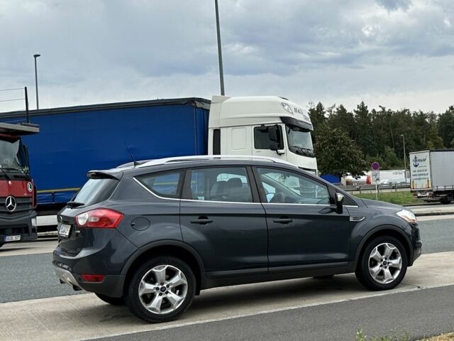 Синій Форд Куга, об'ємом двигуна 0 л та пробігом 215 тис. км за 8000 $, фото 1 на Automoto.ua