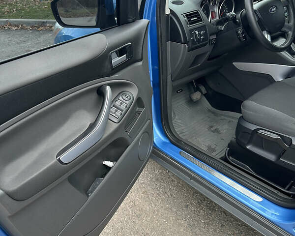 Синий Форд Куга, объемом двигателя 2.52 л и пробегом 192 тыс. км за 10000 $, фото 20 на Automoto.ua