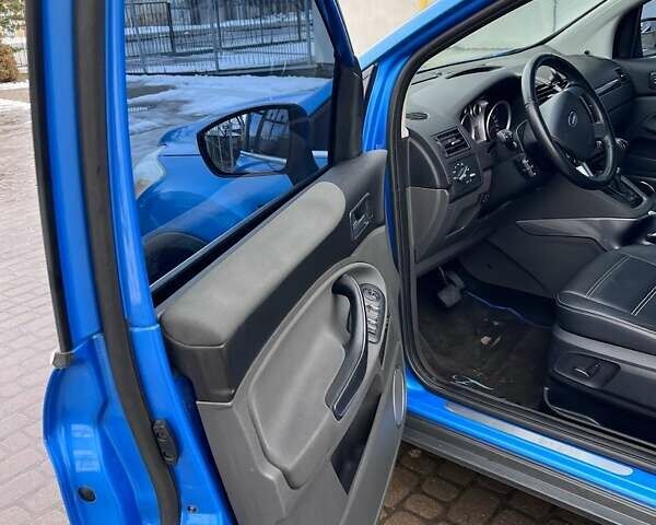 Синий Форд Куга, объемом двигателя 2.52 л и пробегом 162 тыс. км за 10000 $, фото 3 на Automoto.ua