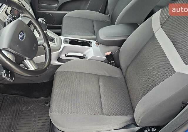Синій Форд Куга, об'ємом двигуна 2.5 л та пробігом 145 тис. км за 10900 $, фото 17 на Automoto.ua