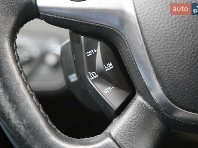 Форд Куга 2013 в Киеве на Automoto.ua Синий Форд Куга, объемом двигателя 2 л и пробегом 141 тыс. км за 12500 $, фото 22 на Automoto.ua