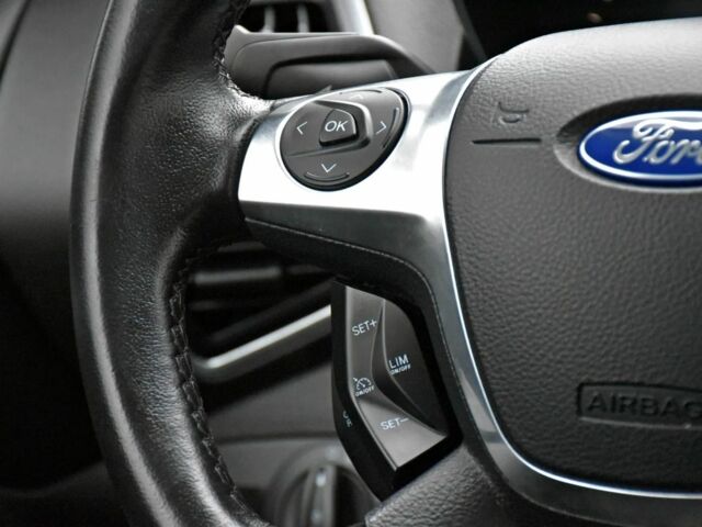 Синий Форд Куга, объемом двигателя 2 л и пробегом 147 тыс. км за 8000 $, фото 19 на Automoto.ua